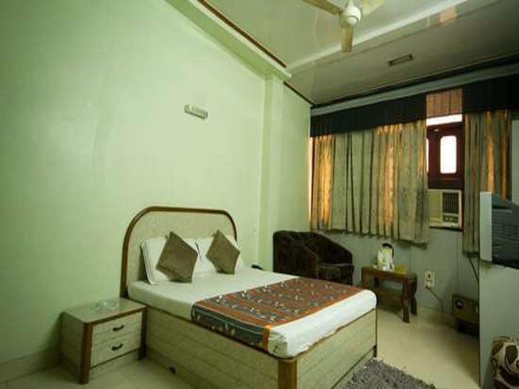 Hotel Woodland Deluxe New Delhi Ruang foto