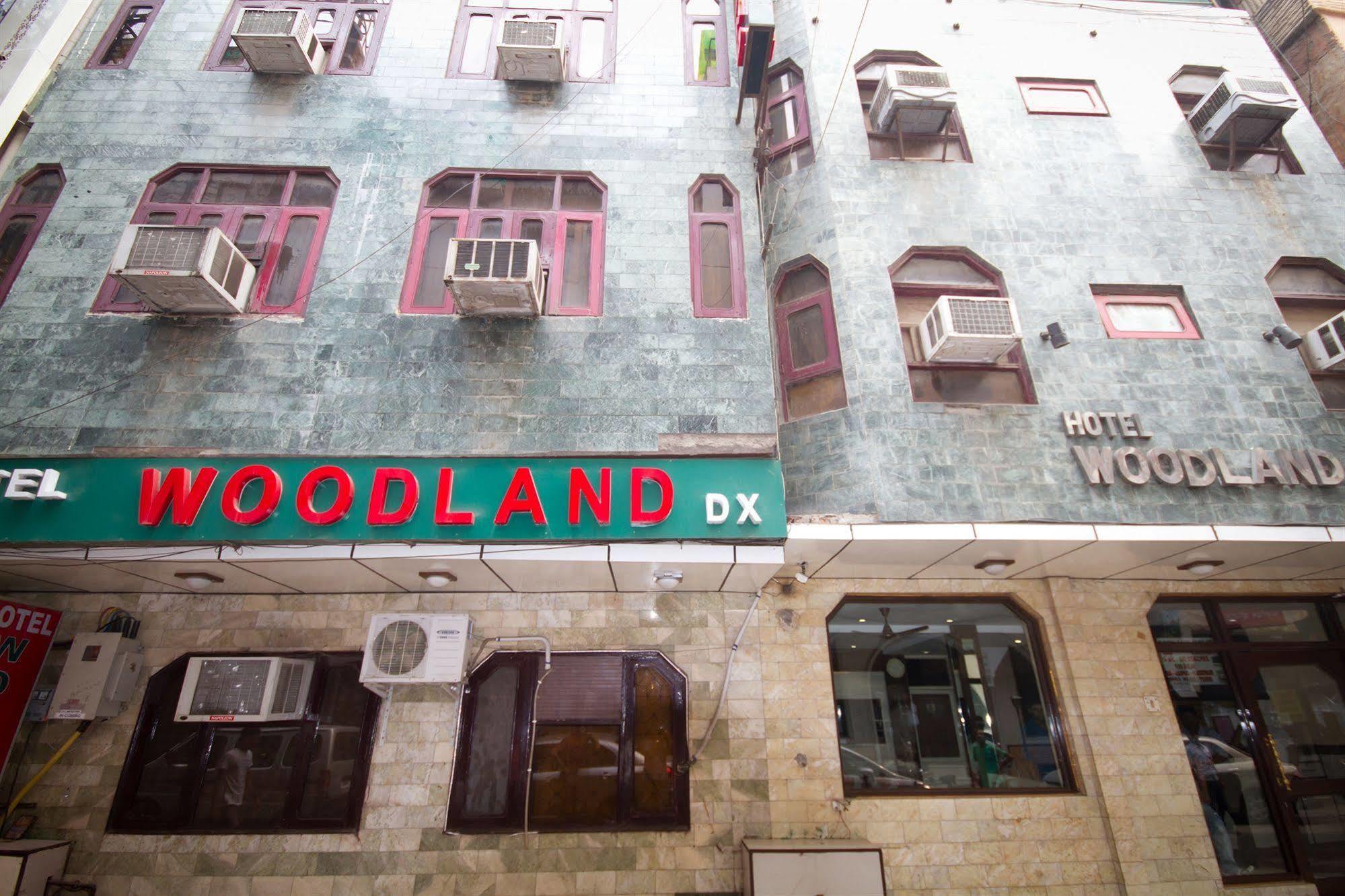 Hotel Woodland Deluxe New Delhi Bagian luar foto