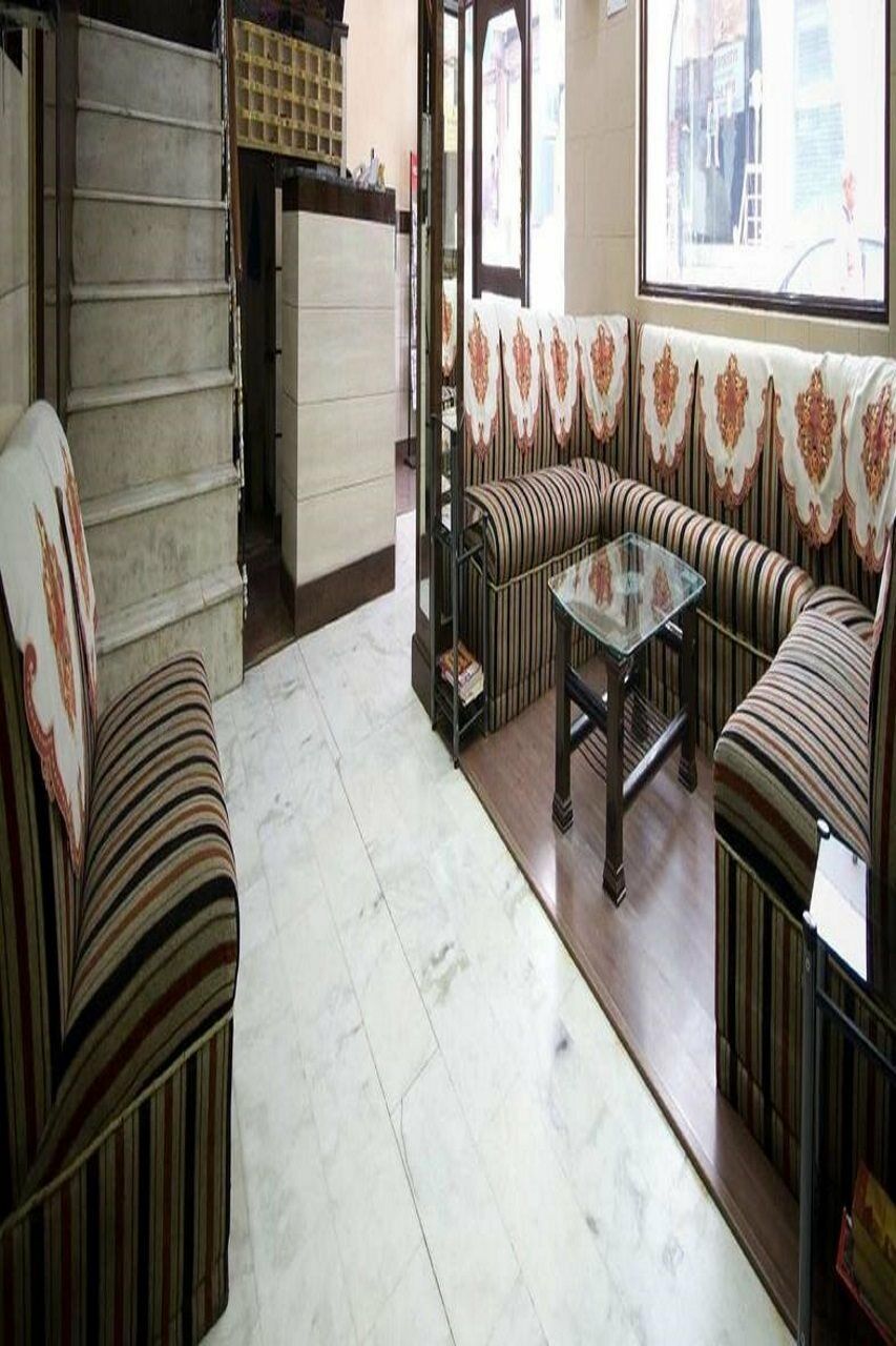Hotel Woodland Deluxe New Delhi Bagian luar foto
